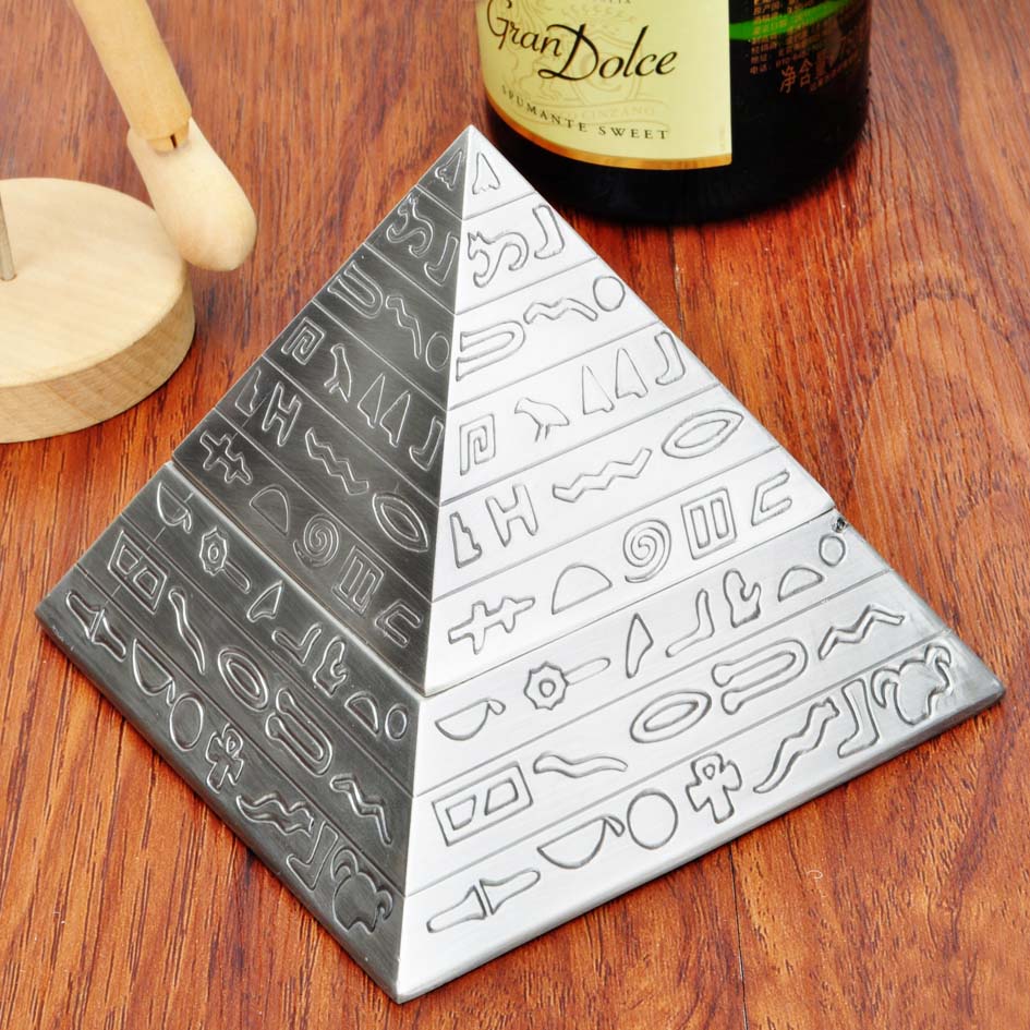 Creative pyramid ashtray egyptian Broker decor for desk