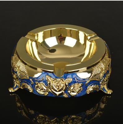 Metal ashtrays, home decor and office supplies, beautiful personality ornaments