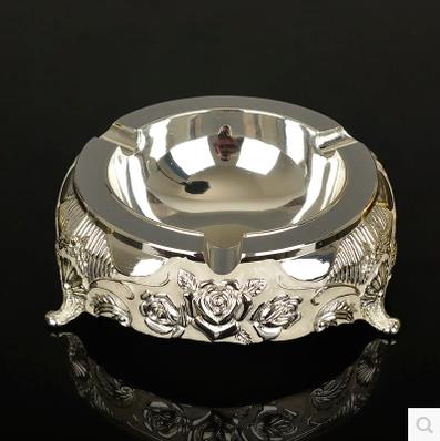 Metal ashtrays, home decor and office supplies, beautiful personality ornaments