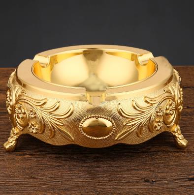 Metal ashtrays, home decor and office supplies, beautiful personality ornaments