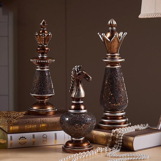European Luxury Retro Resin International Chess Figurines statues